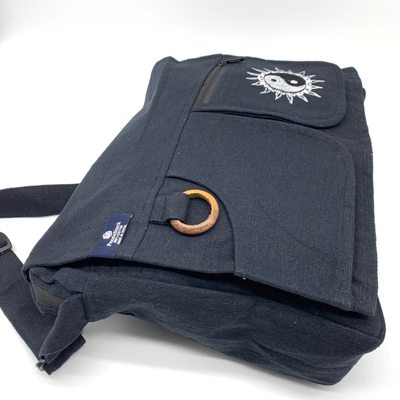 Large Heavy Cotton Laptop Bag (Yin Yang embroidery) - Picture 4 of 12